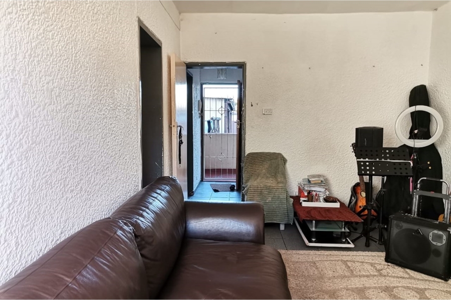 To Let 1 Bedroom Property for Rent in Glenlilly Western Cape